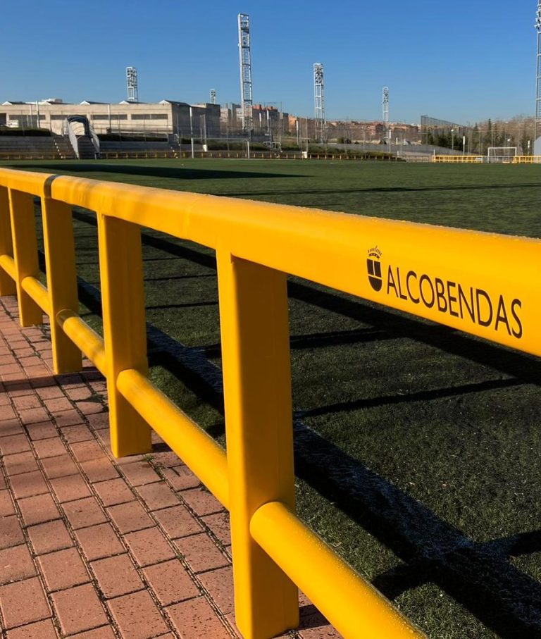 PROTECCIÓN PARA VALLA DE TUBO