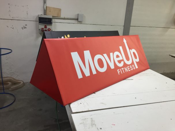 SOPORTE PARA PUBLICIDAD PARA CAMPOS DE FÚTBOL.PROTECTORES CAMPOS DE FUTBOL. PROTECCIÓN CAMPOS.